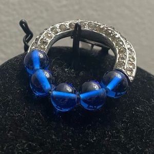 Vintage Blue and clear stones clip